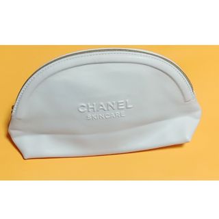 CHANEL - 【CHANEL】ノベルティ　ポーチ