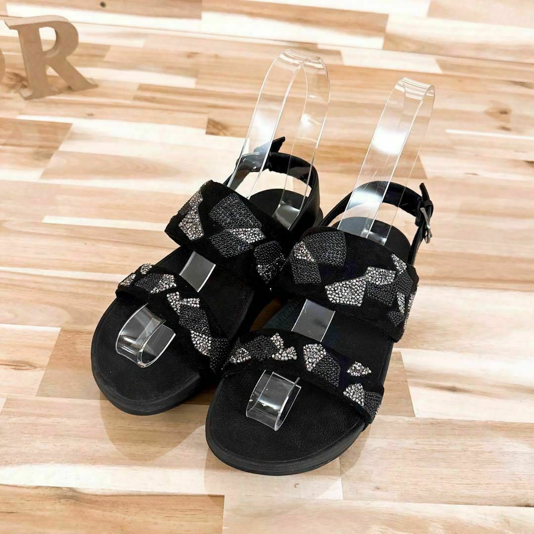 fitflop(フィットフロップ)の【フィットフロップ】fitflop グリッター ラメ サンダル 22.5 黒×銀 レディースの靴/シューズ(サンダル)の商品写真