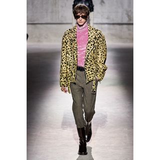 ドリスヴァンノッテン(DRIES VAN NOTEN)のDRIES VAN NOTEN 20AW レオパード柄 ライダースジャケット(ライダースジャケット)