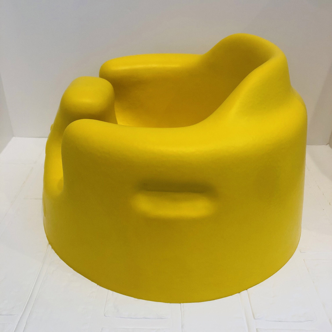 Bumbo(バンボ)のバンボ Bumbo イエロー ベビーチェア ベビーソファ キッズ/ベビー/マタニティの寝具/家具(その他)の商品写真