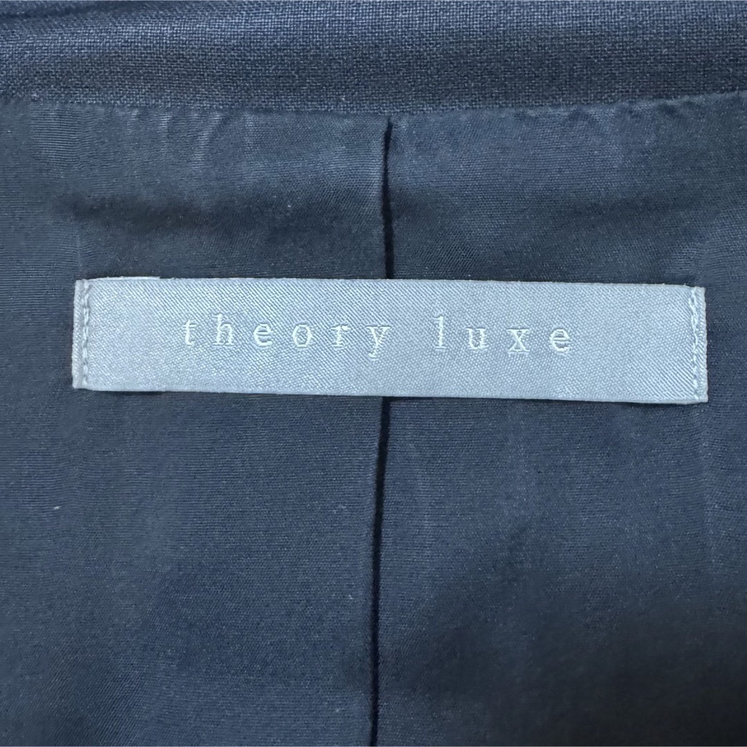 Theory luxe(セオリーリュクス)のtheory luxe スカートスーツ セットアップ ネイビー フォーマル 36 レディースのフォーマル/ドレス(スーツ)の商品写真