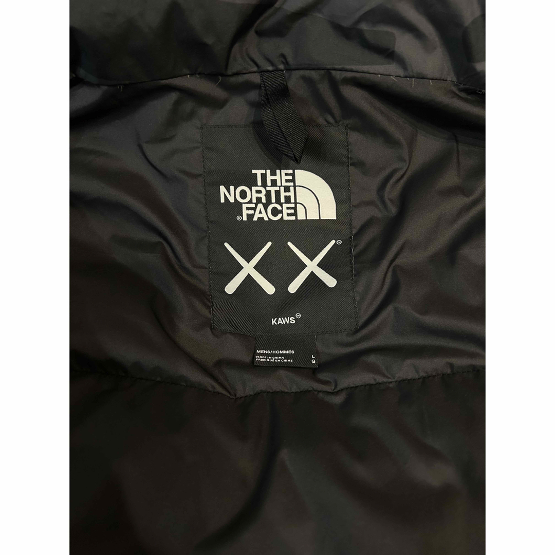 THE NORTH FACE(ザノースフェイス)のThe North Face KAWS HIMARAYAN PARKA  メンズのジャケット/アウター(ダウンジャケット)の商品写真