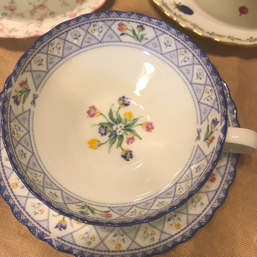 Noritake(ノリタケ)のノリタケカップ&ソーサー　まとめ売り インテリア/住まい/日用品のキッチン/食器(食器)の商品写真