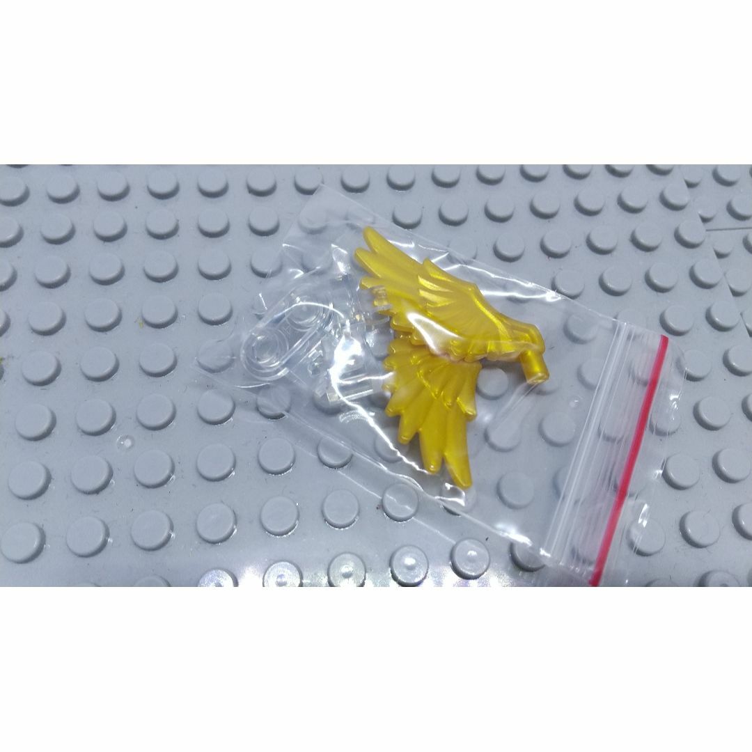 鳳凰の羽　LEGO互換　レゴブロック　天使　金　インテリア　スーパーナチュラル エンタメ/ホビーのフィギュア(SF/ファンタジー/ホラー)の商品写真