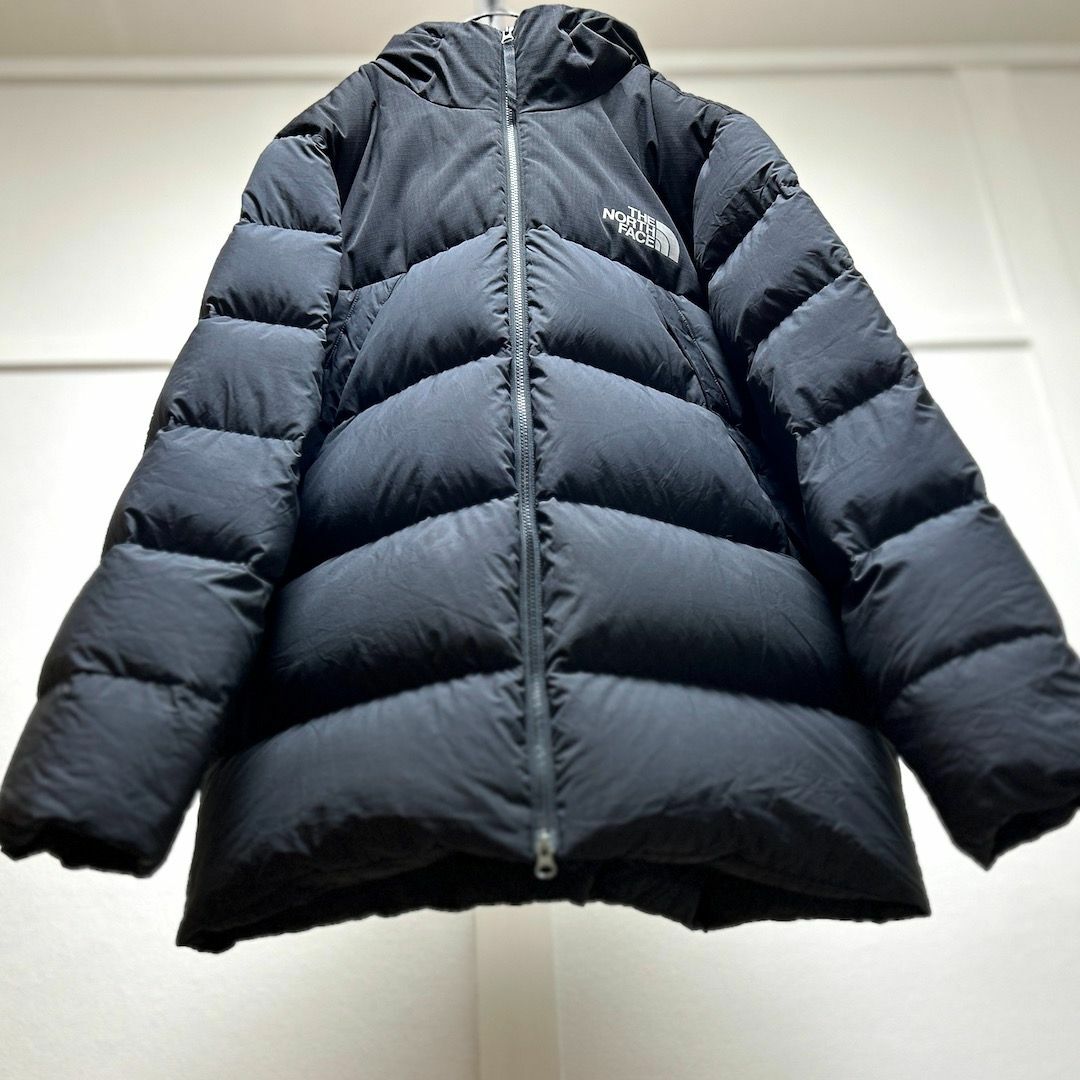 THE NORTH FACE(ザノースフェイス)の国内正規品THE NORTH FACEノースフェイス/ロングダウン/ブラック/L メンズのジャケット/アウター(ダウンジャケット)の商品写真