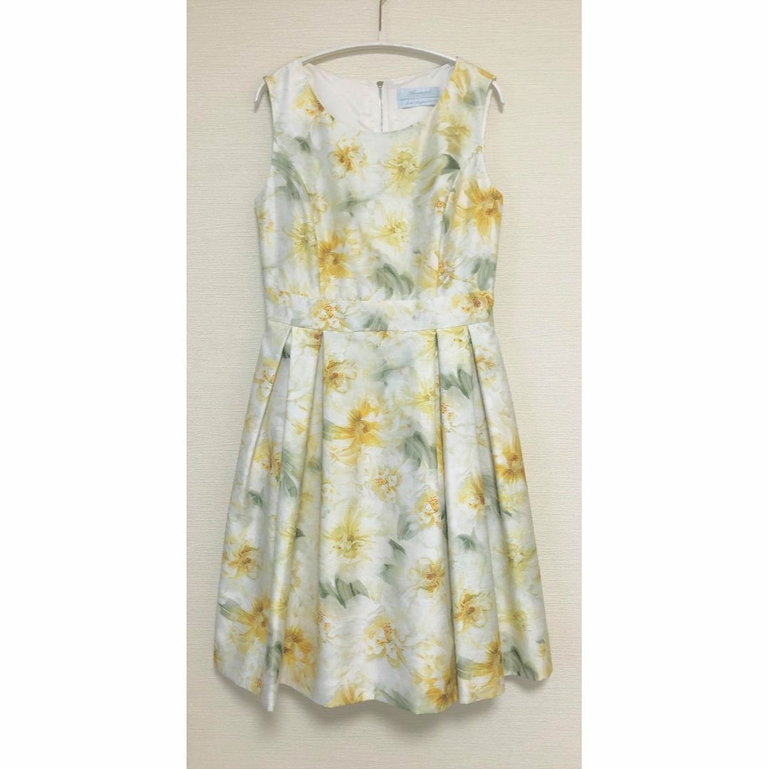 新品☆Aveniretoile☆アベニールエトワール☆花柄ワンピース 新品☆Aveniretoile☆アベニールエトワール☆花柄ワンピース