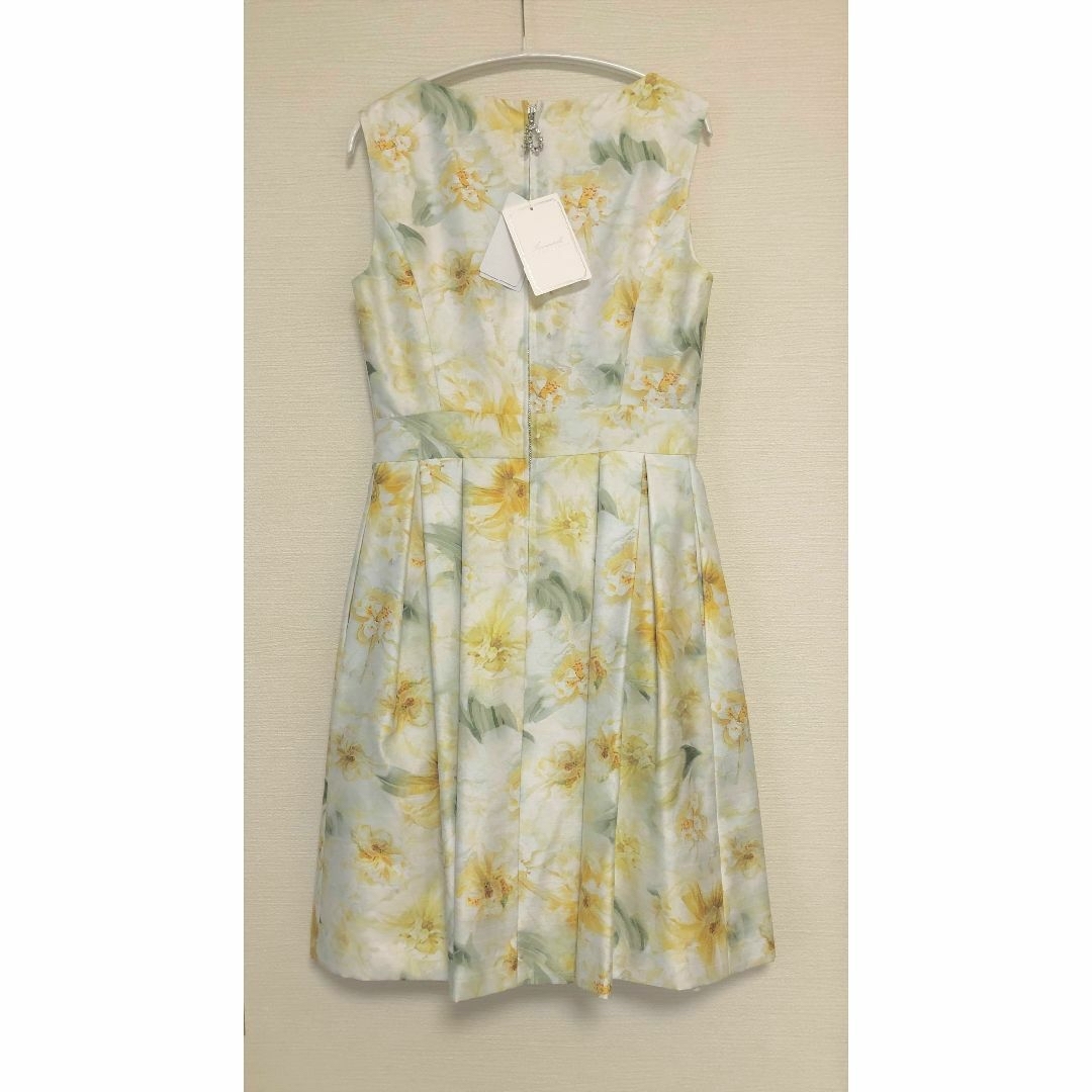 新品☆Aveniretoile☆アベニールエトワール☆花柄ワンピース 新品☆Aveniretoile☆アベニールエトワール☆花柄ワンピース