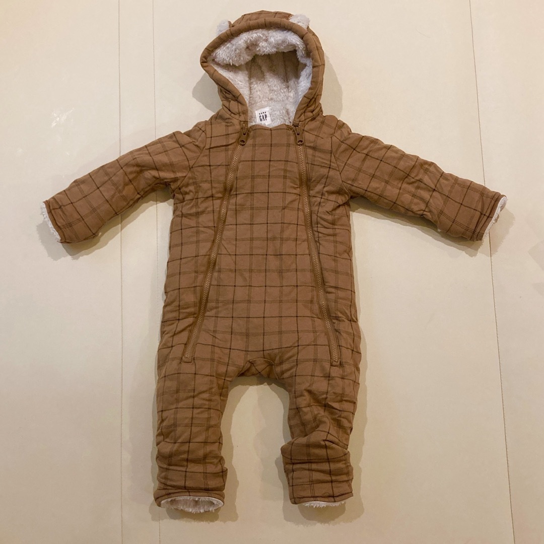 GAP(ギャップ)のGAP カバーオール 6-12months キッズ/ベビー/マタニティのベビー服(~85cm)(カバーオール)の商品写真