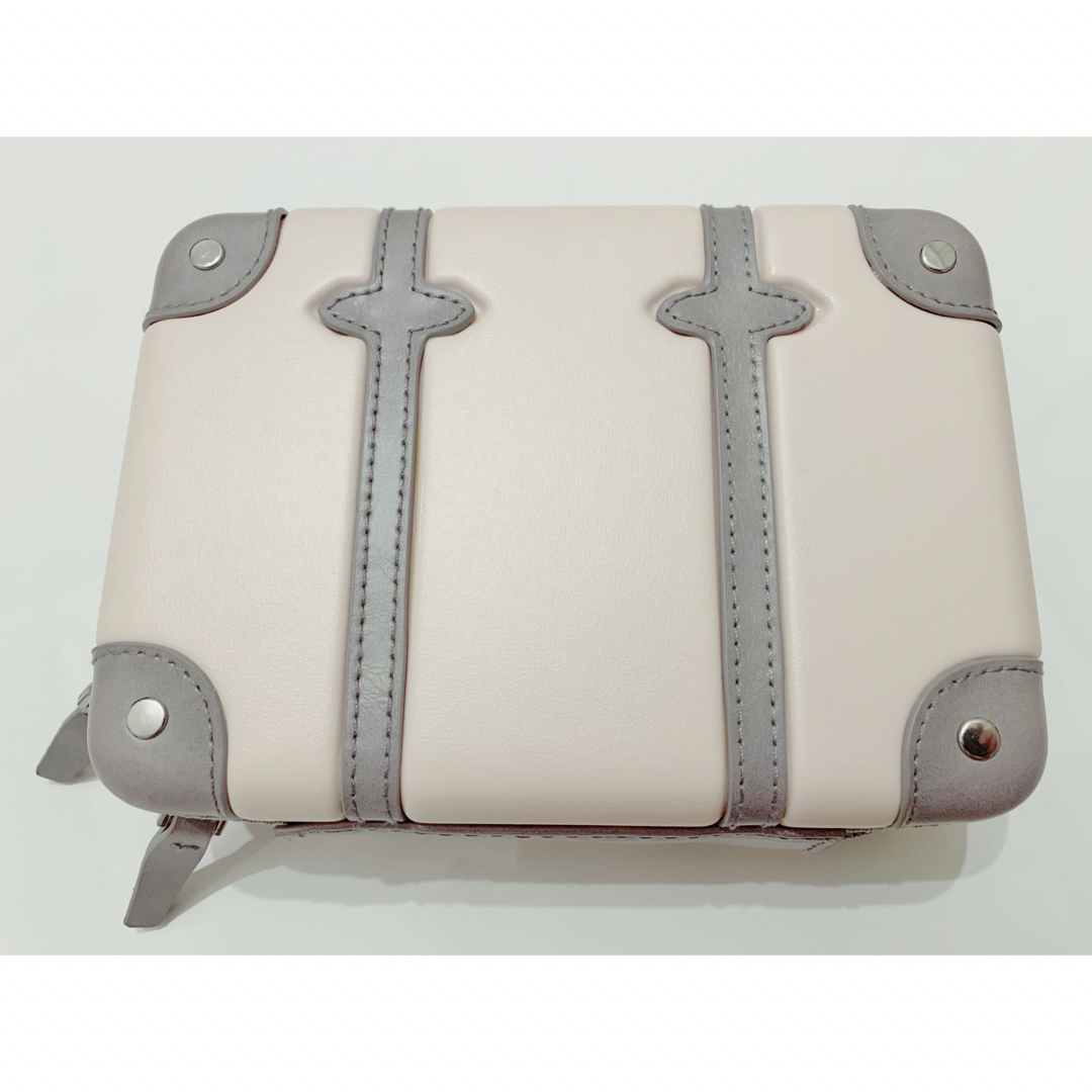 GLOBE-TROTTER(グローブトロッター)の美品🌸ANAファーストクラス　グローブトロッターポーチ【Pink gray】 レディースのファッション小物(ポーチ)の商品写真