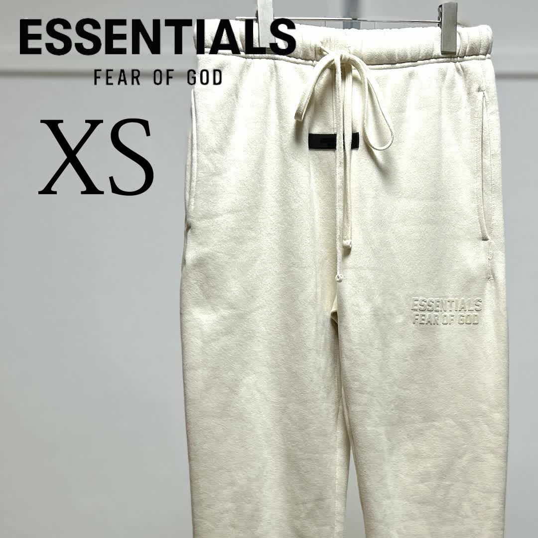 FEAR OF GOD(フィアオブゴッド)のEssentialsエッセンシャルズFear of godパンツ/XS メンズのパンツ(その他)の商品写真