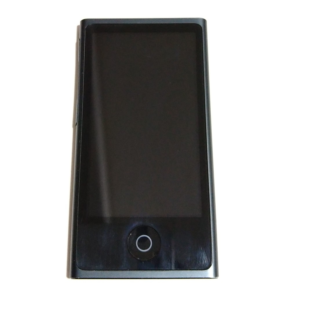 iPod(アイポッド)のiPod Nano 16GB 第7世代 スペースグレイ スマホ/家電/カメラのオーディオ機器(ポータブルプレーヤー)の商品写真