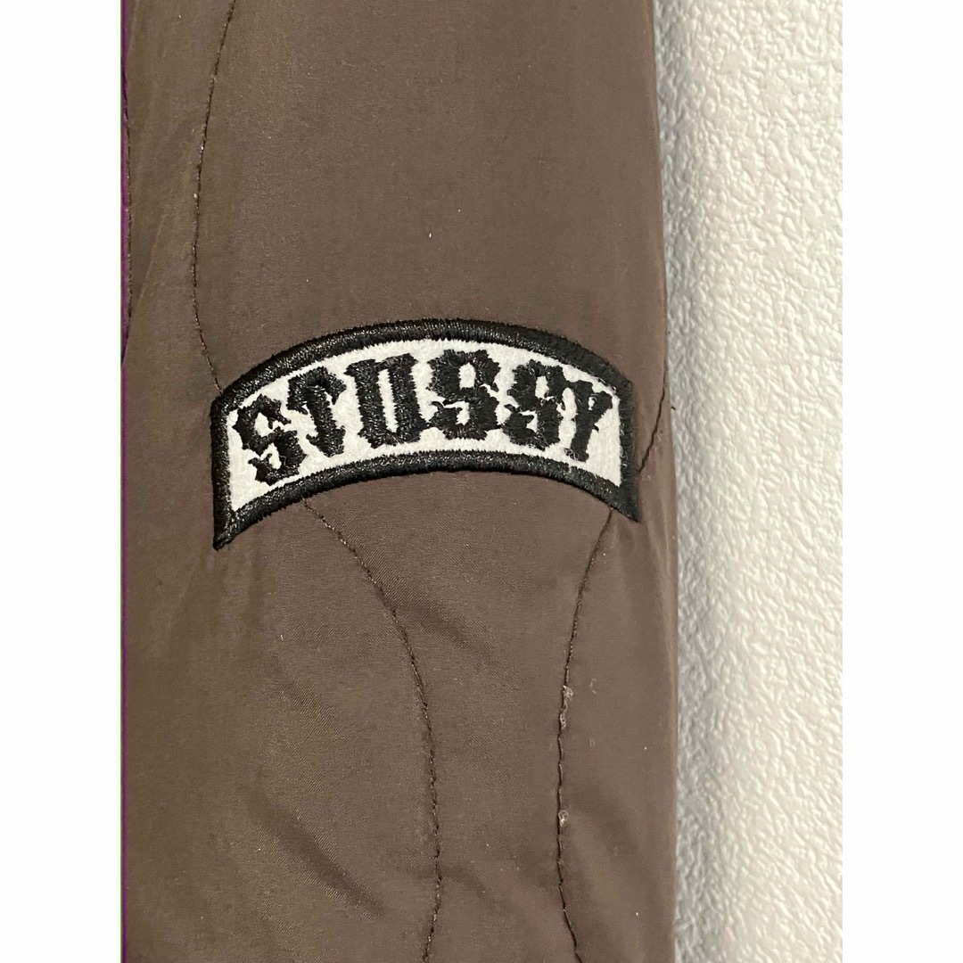 STUSSY(ステューシー)のSTUSSY リバーシブル キルティング中綿/ボアジャケット  Mサイズ メンズのジャケット/アウター(ダウンジャケット)の商品写真