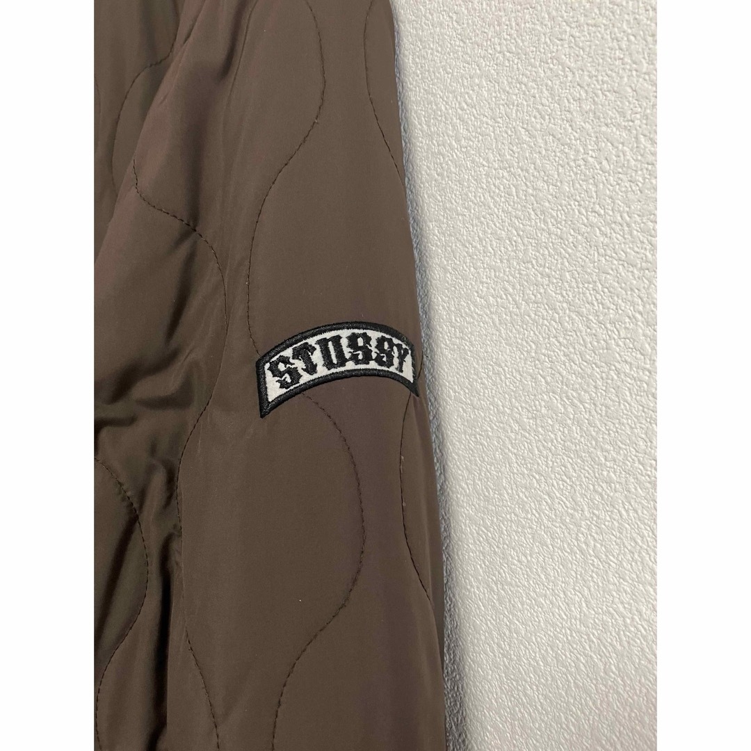 STUSSY(ステューシー)のSTUSSY リバーシブル キルティング中綿/ボアジャケット  Mサイズ メンズのジャケット/アウター(ダウンジャケット)の商品写真