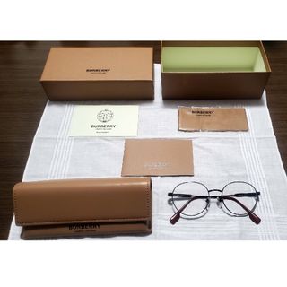 バーバリー(BURBERRY)の【美品】BURBERRY メガネ(サングラス/メガネ)