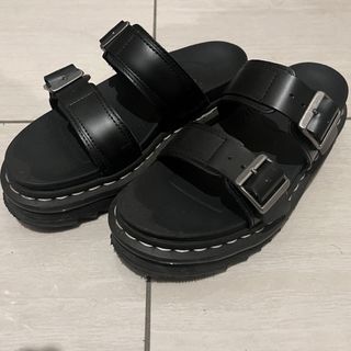 ドクターマーチン(Dr.Martens)のドクターマーチン　myles 白ステッチ(サンダル)