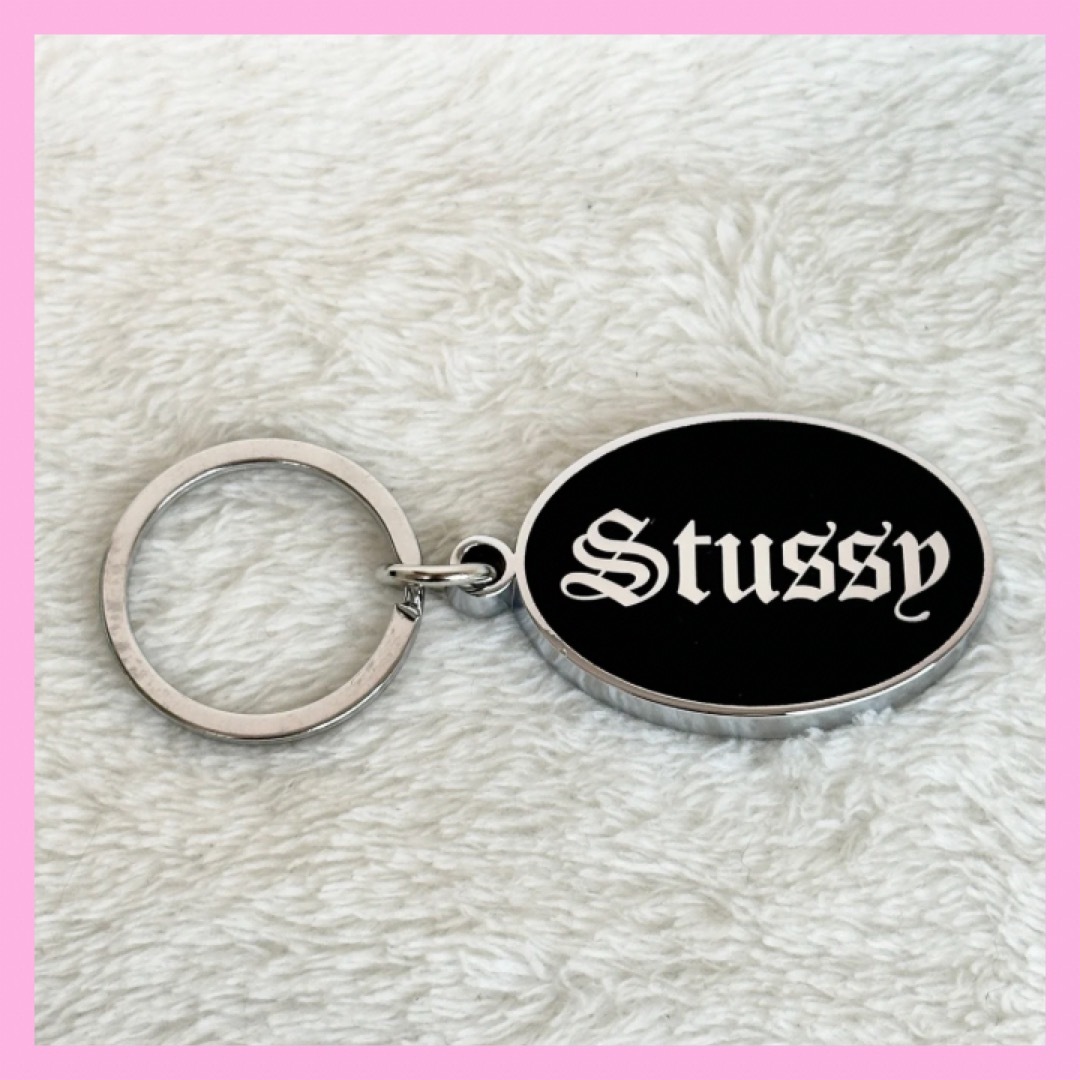 STUSSY(ステューシー)のSTUSSY  ステューシー　キーホルダー　 Metalkeychain  新品 メンズのファッション小物(キーホルダー)の商品写真