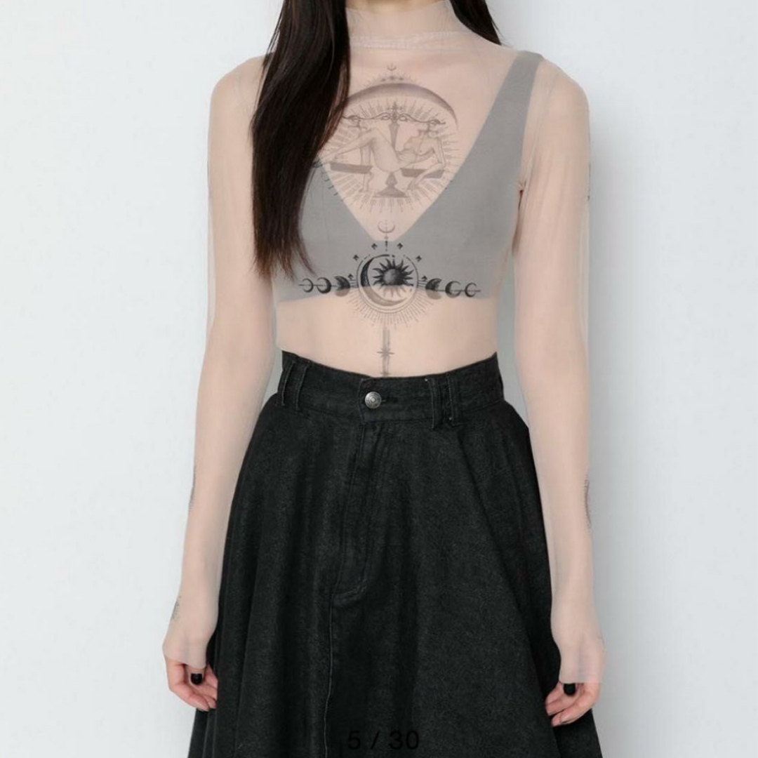 Bubbles(バブルス)のmelt the lady horoscope tattoo tops レディースのトップス(Tシャツ(長袖/七分))の商品写真