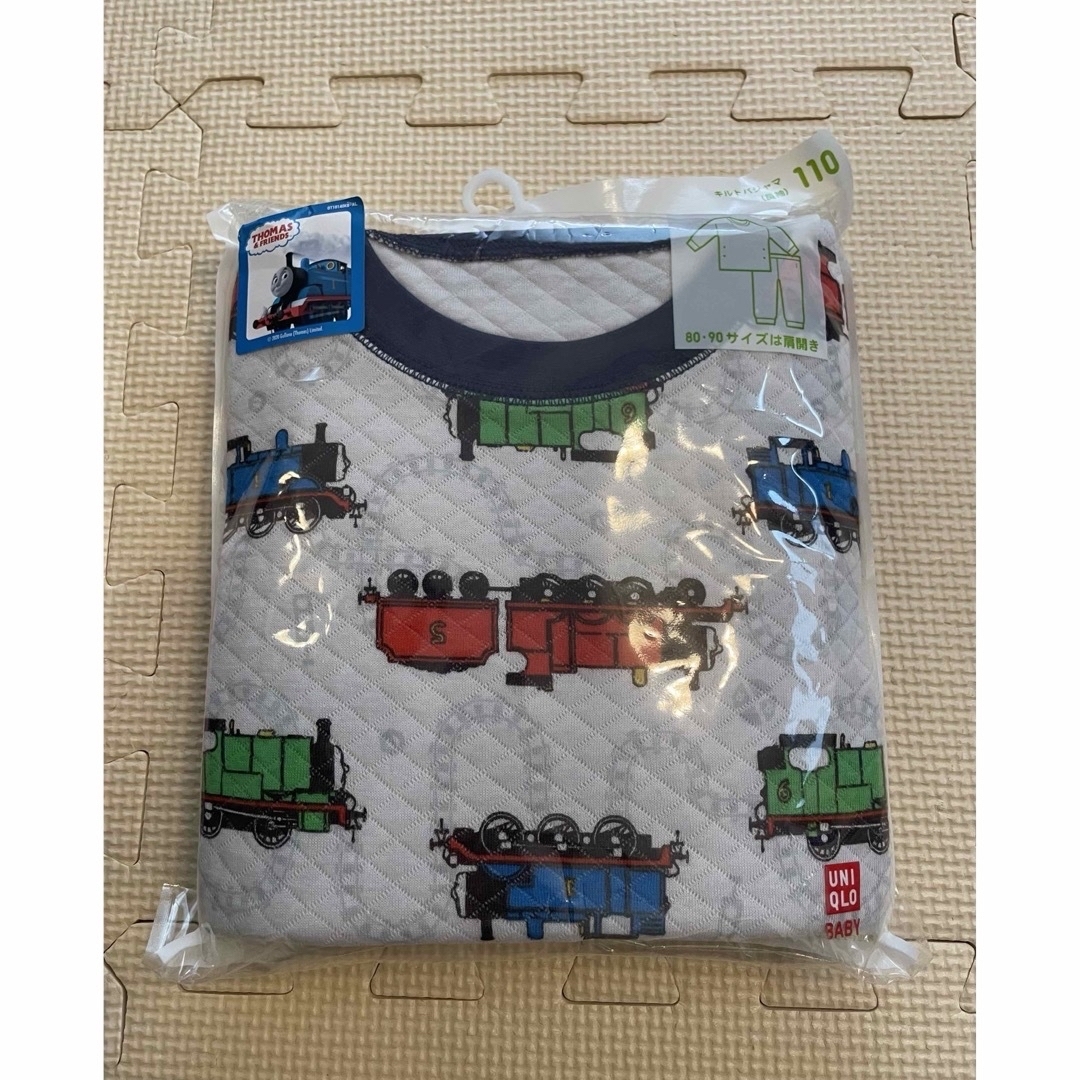 UNIQLO(ユニクロ)の2点セット　aki★様トーマスキルティングパジャマ110cm キッズ/ベビー/マタニティのキッズ服男の子用(90cm~)(パジャマ)の商品写真