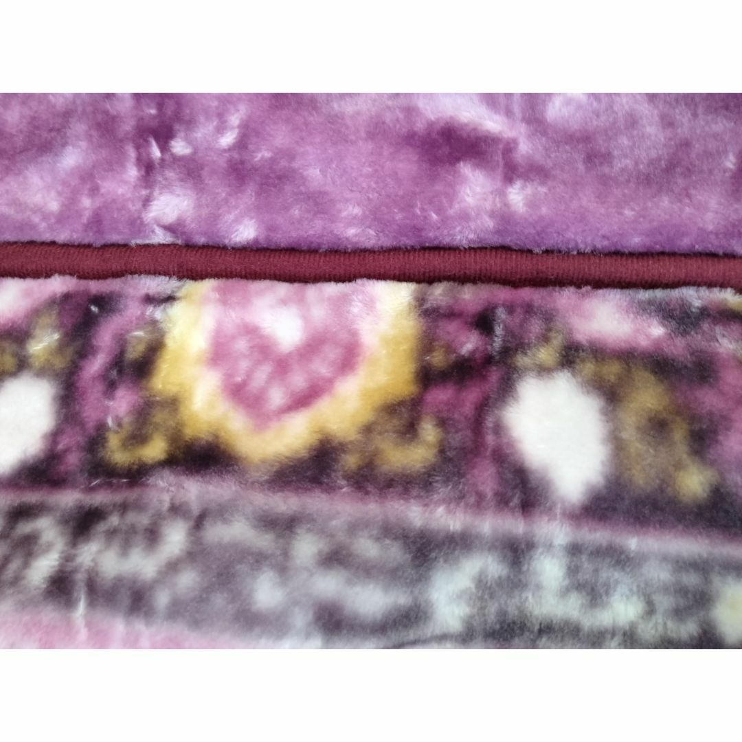【色: サラサ（ピンク）】アンミンピロー 洗える 2枚合わせ毛布 140 × 2 インテリア/住まい/日用品の寝具(布団)の商品写真