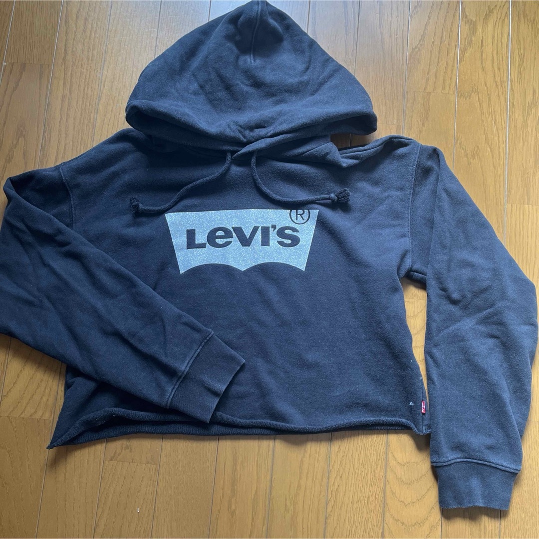 Levi's(リーバイス)のリーバイス　クロップド丈　XS レディースのトップス(パーカー)の商品写真