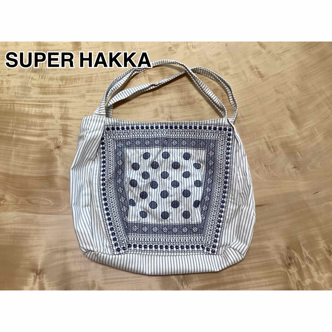 SUPER HAKKA(スーパーハッカ)のSUPER HAKKA 日本製　ストライプ×刺繍バッグ レディースのバッグ(ショルダーバッグ)の商品写真