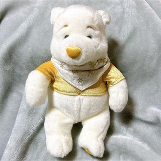 クマノプーサン(くまのプーさん)のディズニー　プーさん　ホワイト×ゴールド　ウィンター　冬　限定　雪　ぬいぐるみ(ぬいぐるみ)