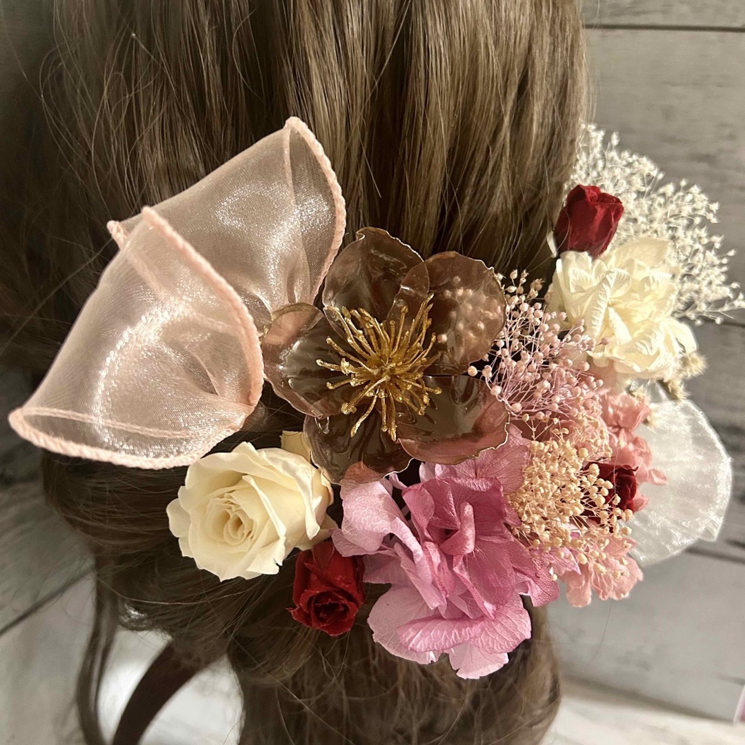 髪飾りウェディング成人式ヘッドドレス花飾りバラ薔薇ドライフラワー♡ヘアパーツ ハンドメイドのウェディング(ヘッドドレス/ドレス)の商品写真