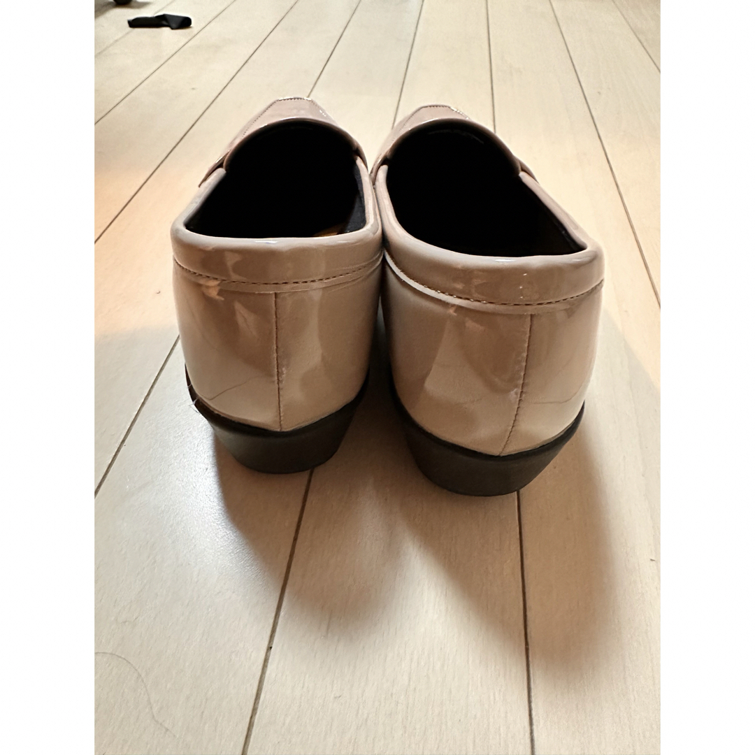 pansy(パンジー)の晴雨兼用ローファー　ベージュ　23cm エナメル　 レディースの靴/シューズ(レインブーツ/長靴)の商品写真