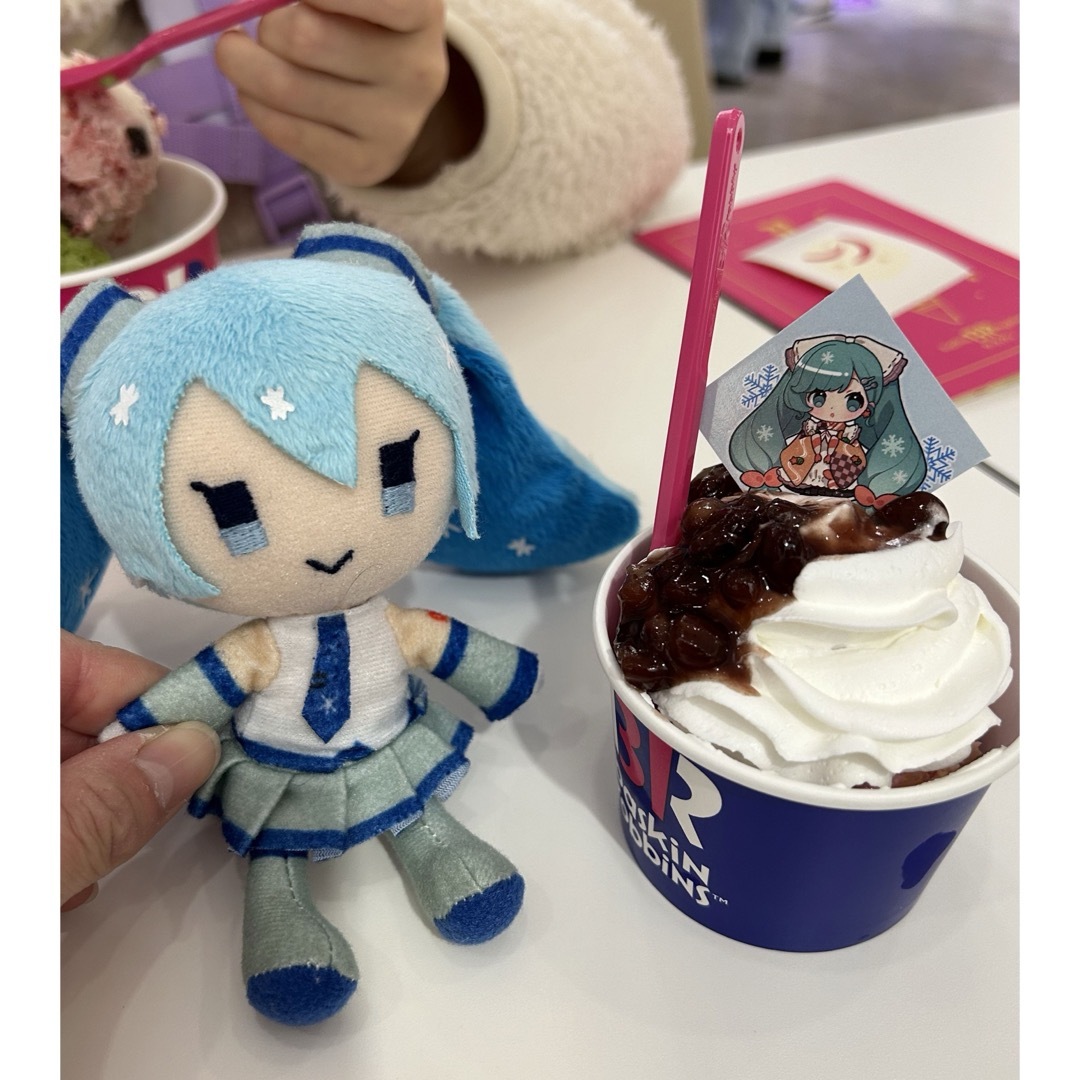 SNOW MIKU 2024 ステッカー＆カード【非売品】 エンタメ/ホビーのコレクション(ノベルティグッズ)の商品写真