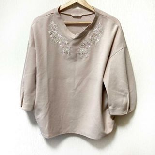 ローズティアラ(Rose Tiara)のRose Tiara(ローズティアラ) 七分袖カットソー サイズ42 L レディース - ベージュ×ピンクベージュ 刺繍/フラワー(花)(カットソー(長袖/七分))