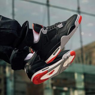 ジョーダン(Jordan Brand（NIKE）)のNIKE AIR JORDAN 4 RETRO /BLACK/FIRE RED(スニーカー)