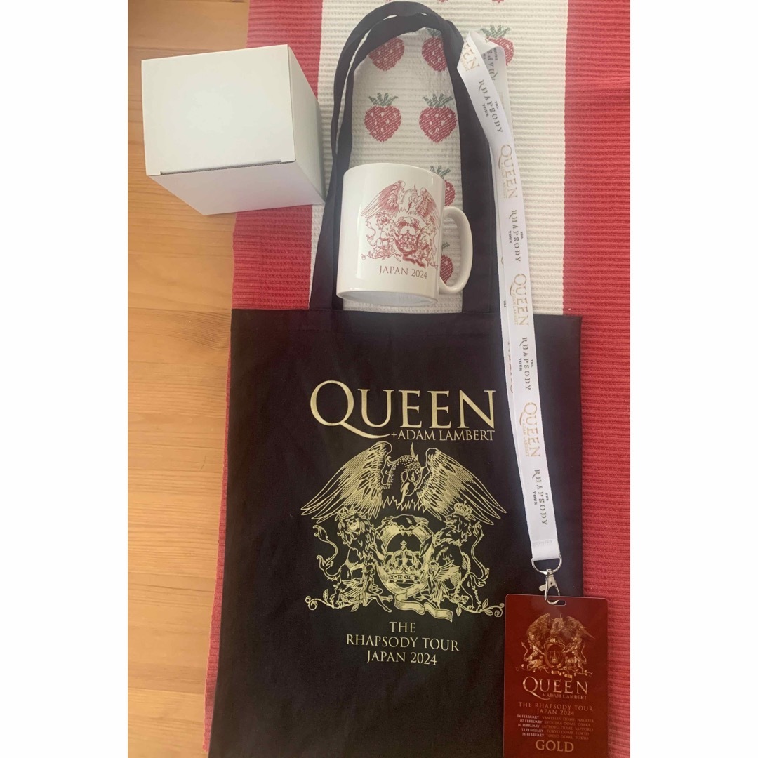 Queen(クイーン)のQUEEN ＋アダム・ランバートJAPANツアーゴールド席特典 エンタメ/ホビーのタレントグッズ(ミュージシャン)の商品写真