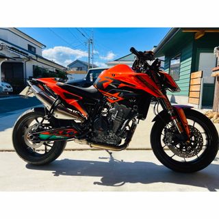 KTM 890DUKE 2021年式 低走行、ワンオーナー、オリジナルデカール(車体)