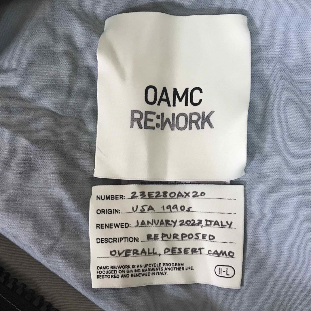 OAMC(オーエーエムシー)のOAMC RE:WORK デザートカモ オーバーオール メンズのパンツ(サロペット/オーバーオール)の商品写真