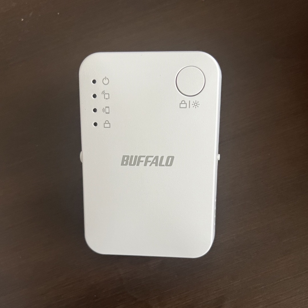 Buffalo(バッファロー)のBUFFALO 無線LAN中継機 エアステーション WEX-733DHPS インテリア/住まい/日用品のインテリア/住まい/日用品 その他(その他)の商品写真