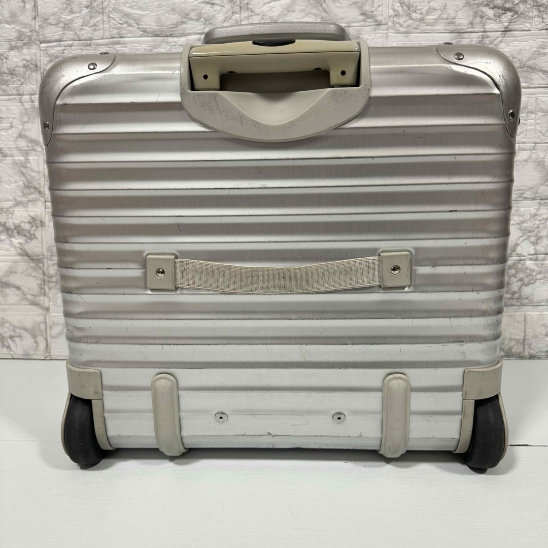 稀少 リモワ RIMOWAトパーズ ビジネストロリー 2輪キャスター 廃番 レア 稀少 リモワ RIMOWAトパーズ ビジネストロリー 2輪キャスター 廃番 レア