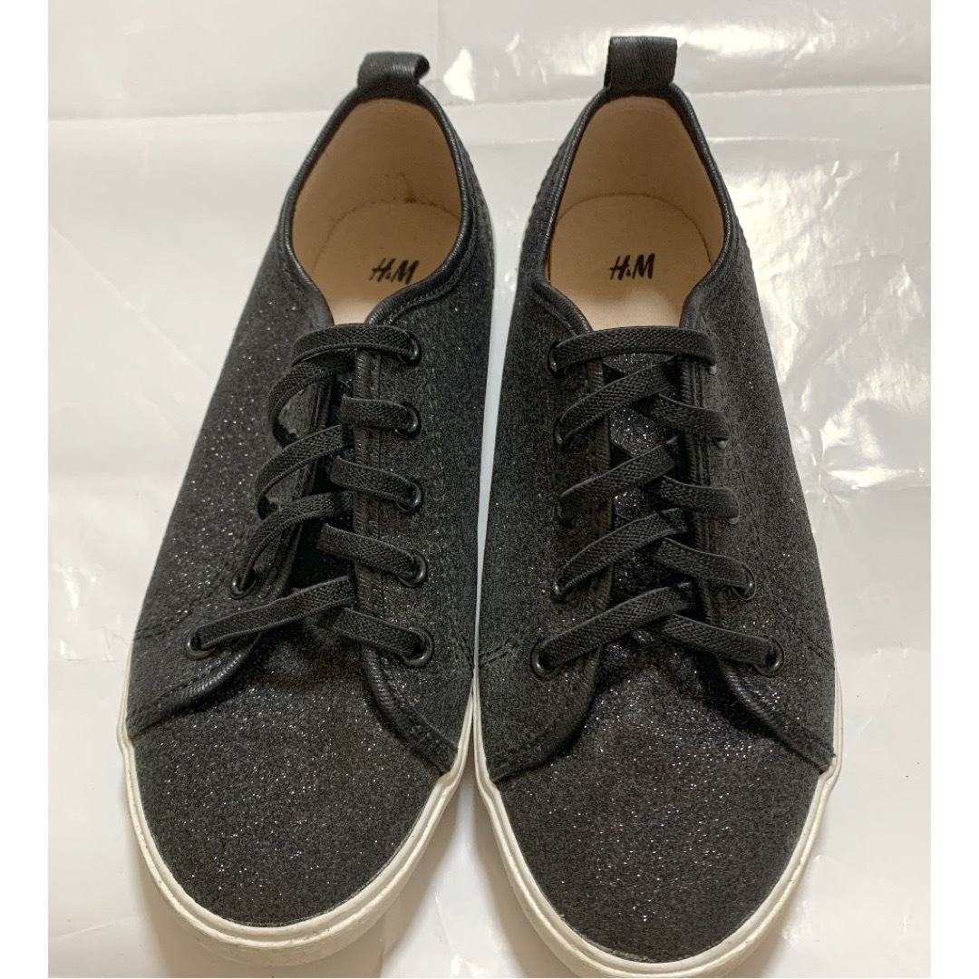 H&M(エイチアンドエム)のグリッタースニーカー　H&M キッズ/ベビー/マタニティのキッズ靴/シューズ(15cm~)(スニーカー)の商品写真