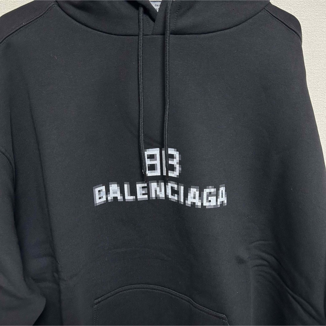 Balenciaga(バレンシアガ)の新品Balenciaga バレンシアガロゴプリント フーデッドセーター　パーカー メンズのトップス(パーカー)の商品写真