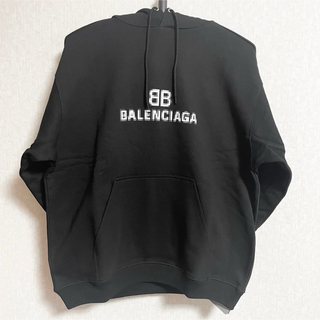 バレンシアガ(Balenciaga)の新品Balenciaga バレンシアガロゴプリント フーデッドセーター　パーカー(パーカー)