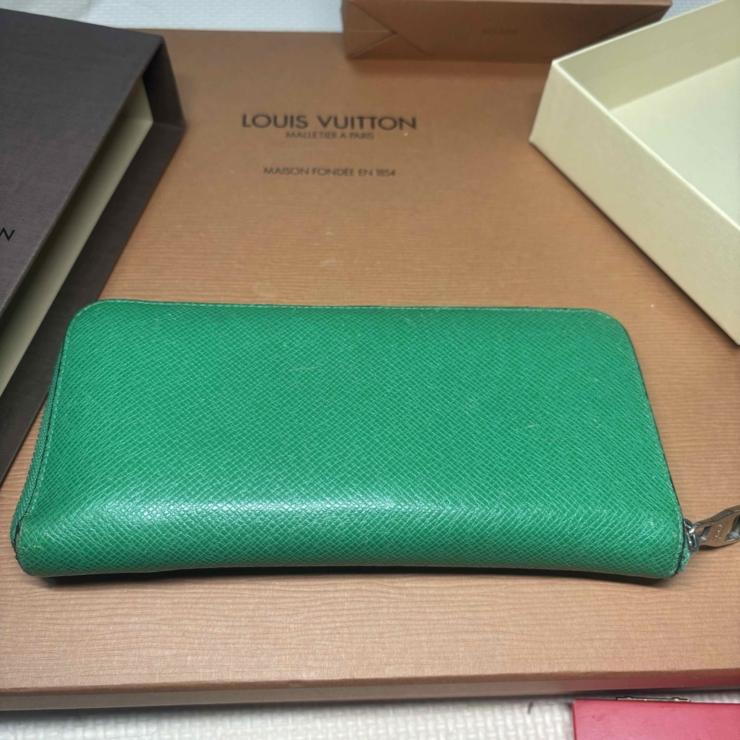 LOUIS VUITTON(ルイヴィトン)の希少 ルイヴィトン ジッピーウォレット ヴェルティカル タイガ グリーン レディースのファッション小物(財布)の商品写真
