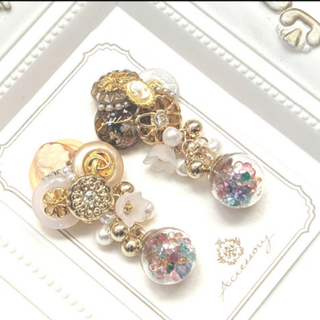 カメオ♥　フラワー✨　ピアス★イヤリング　  ２点目から¥１５０引き(ピアス)