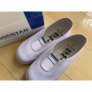 ムーンスター(MOONSTAR )の【未使用】上靴 17cm 青 白 上履き うわばき moonstar(スクールシューズ/上履き)