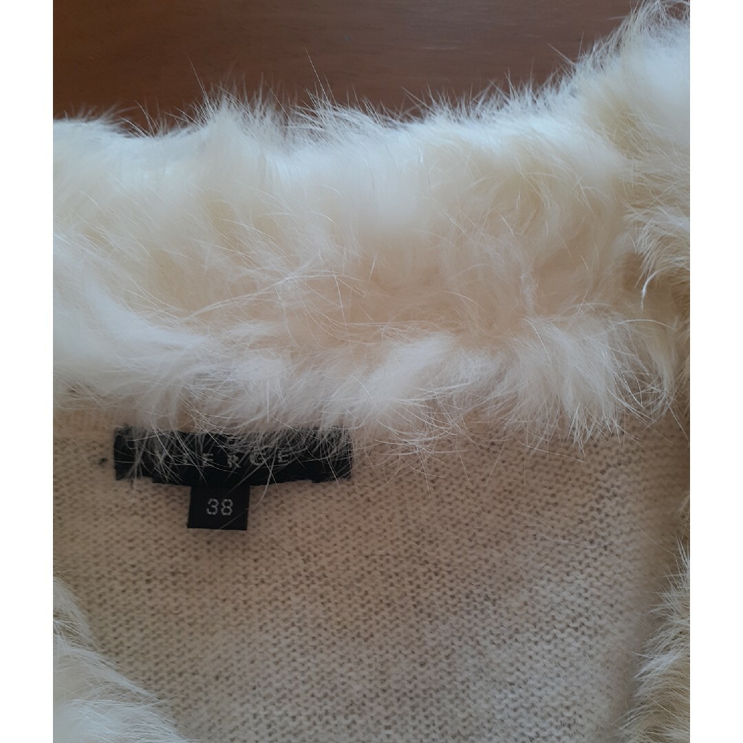 ファー付き半袖ニット レディースのトップス(ニット/セーター)の商品写真