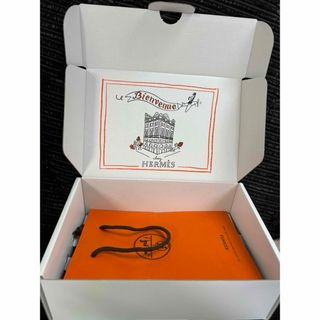 HERMES(ショップ袋)のフリマアイテム一覧 HERMES(ショップ袋)のフリマアイテム一覧
