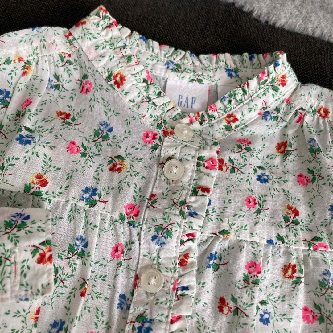 babyGAP(ベビーギャップ)のGAP サラジェシカパーカー　ブラウス キッズ/ベビー/マタニティのキッズ服女の子用(90cm~)(ブラウス)の商品写真