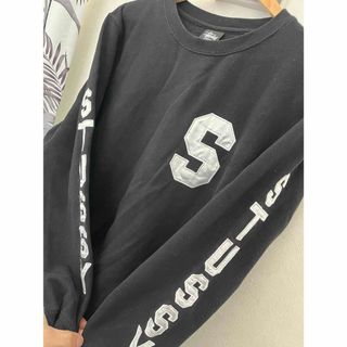 ステューシー(STUSSY)のstussy クルーネック　L(スウェット)