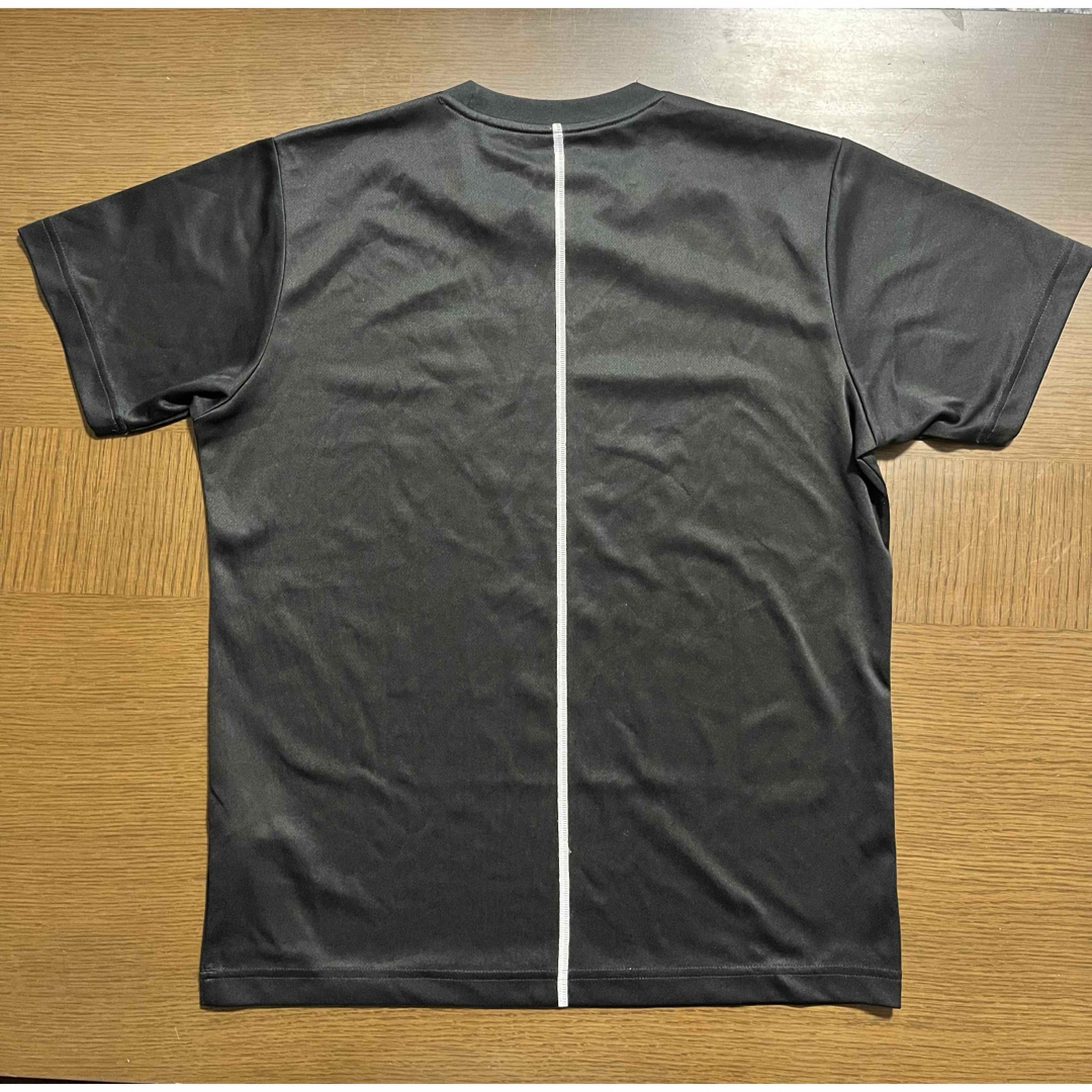 asics(アシックス)のアシックス　半袖プリントティシャツ ブラック Lサイズ メンズのトップス(Tシャツ/カットソー(半袖/袖なし))の商品写真