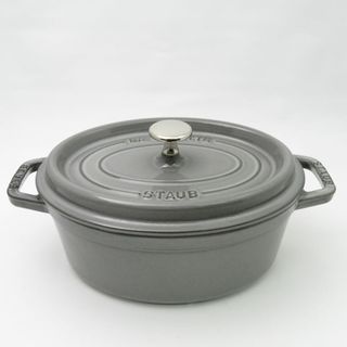 ストウブ(STAUB)の美品 STAUB ストウブ ピコ ココット オーバル 両手鍋 鋳物ホーロー 23cm 料理 調理器具 キッチン SU5690K (鍋/フライパン)