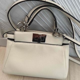 FENDI - 超レア◇FENDI◇セレリア◇2ウェイ◇カバー付き◇白◇クラッチ 