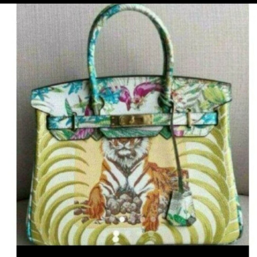 【即発送‼️】トゴ バッグ 虎 アニマル モティーフ レディースのバッグ(ハンドバッグ)の商品写真
